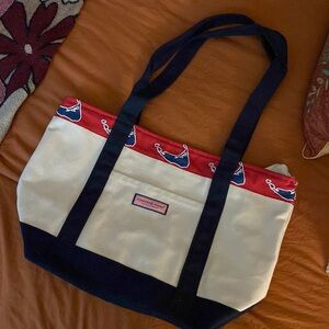 Vineyard vines island tote in lighthouse red